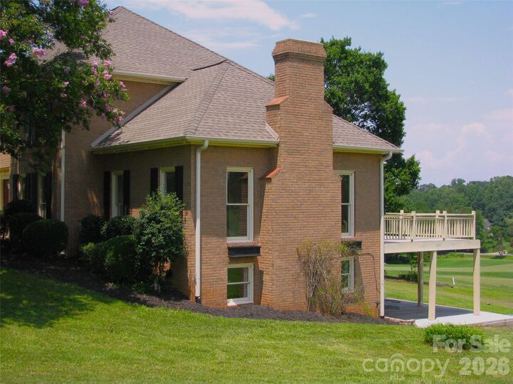 Property Photo:  18 Meandering Way  NC 28630 