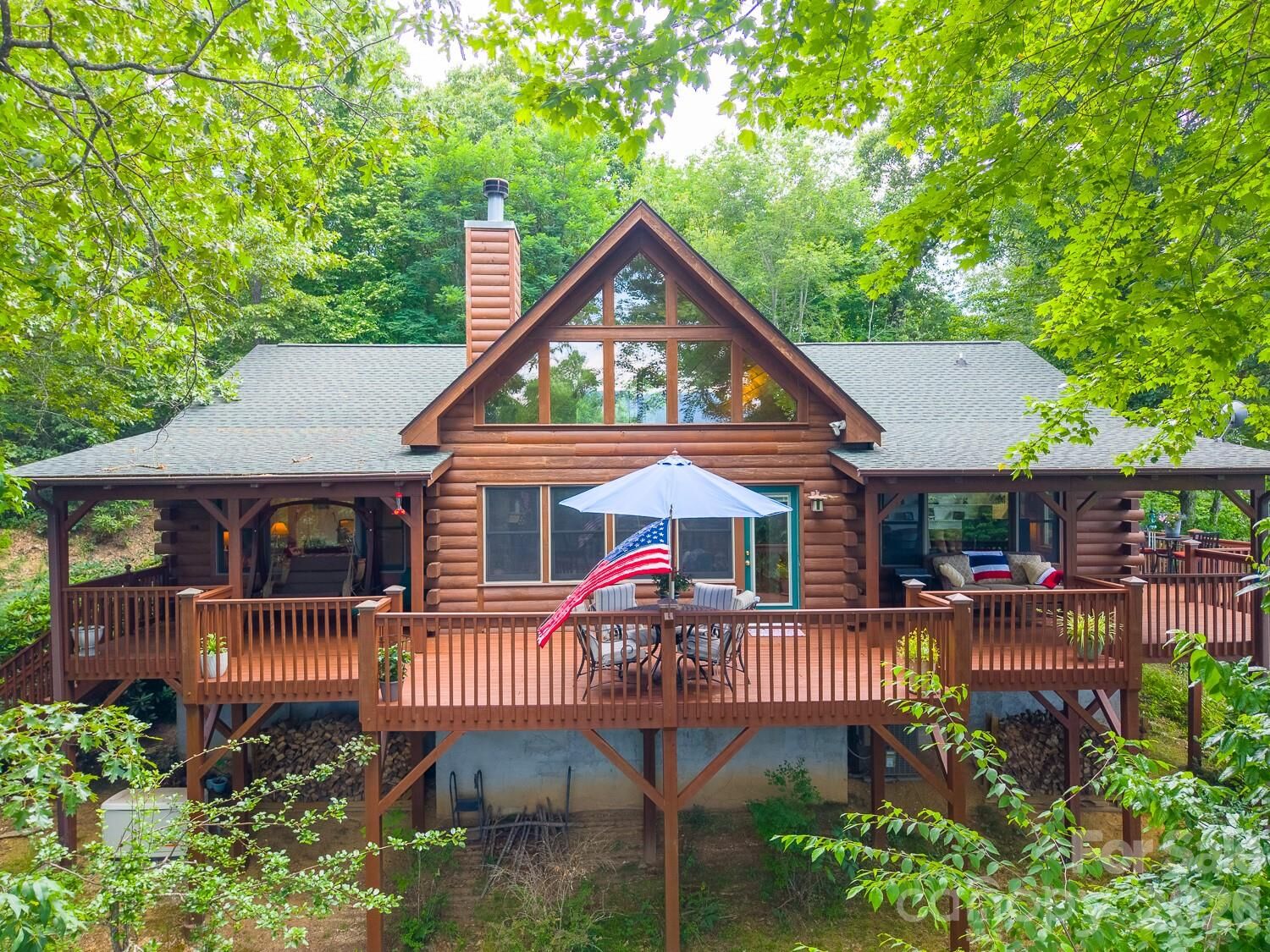 Property Photo: 760 Woody Lane NC 28786