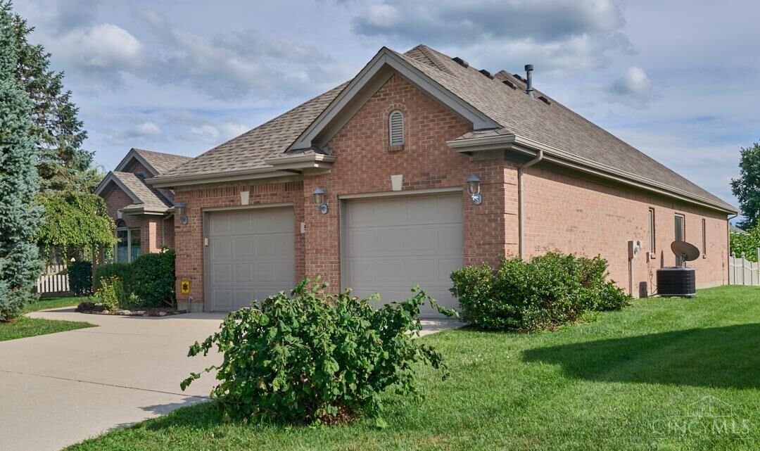 Property Photo: 516 Cheyenne Court OH 45177