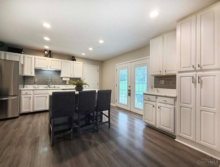 Property Photo:  2565 Schafer Knoll Ct.  OH 45011 