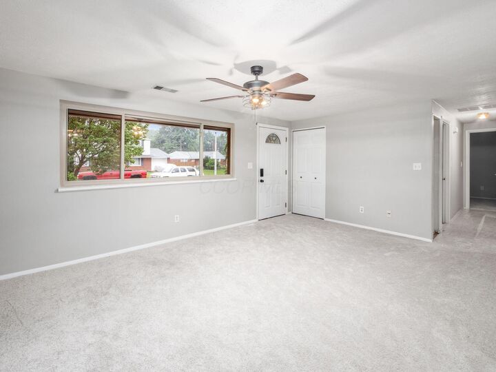 Property Photo:  5527 Oslo Drive  OH 43081 