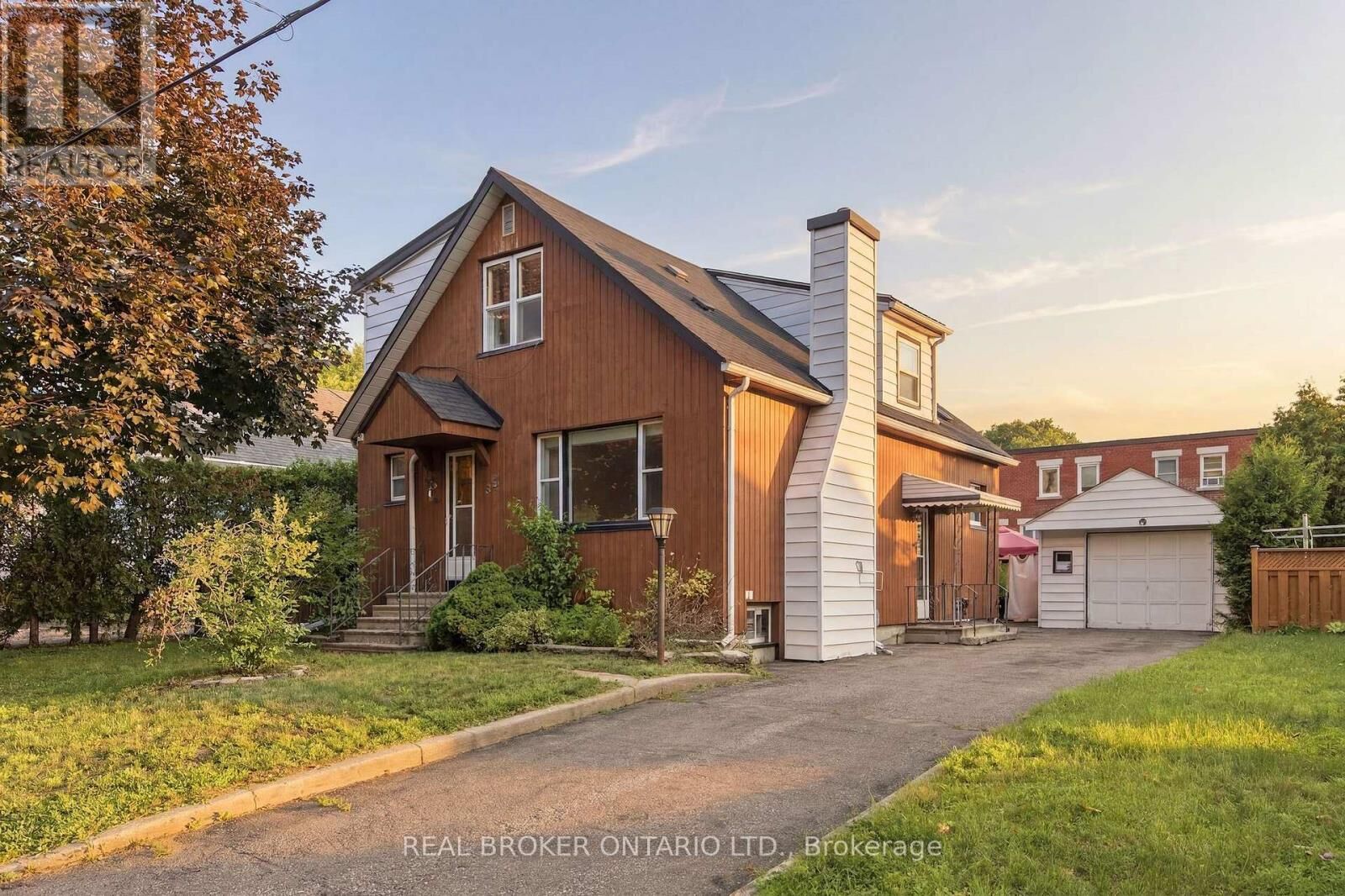 Property Photo: 385 Enfield Avenue ON K1L 7L2