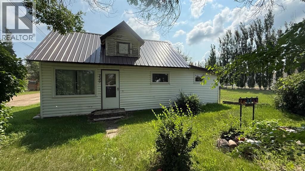 Property Photo:  239 2 Avenue  AB T0J 0T0 