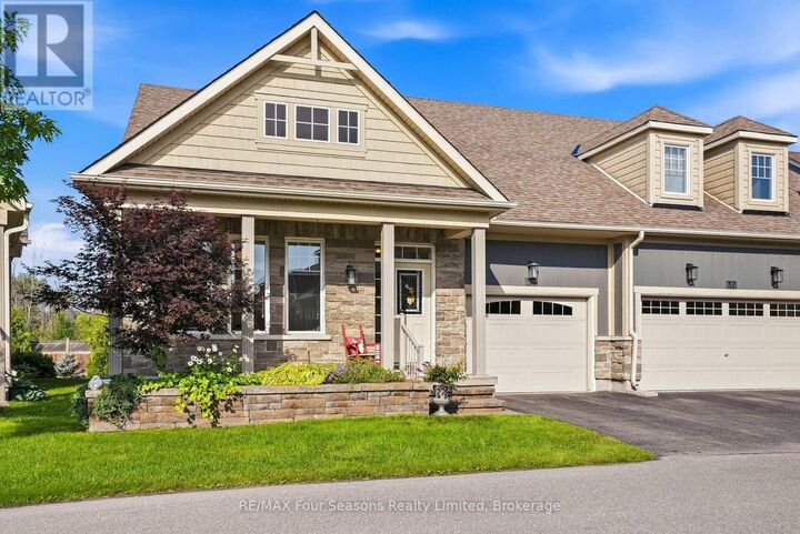 34 Kari Crescent — photo 1