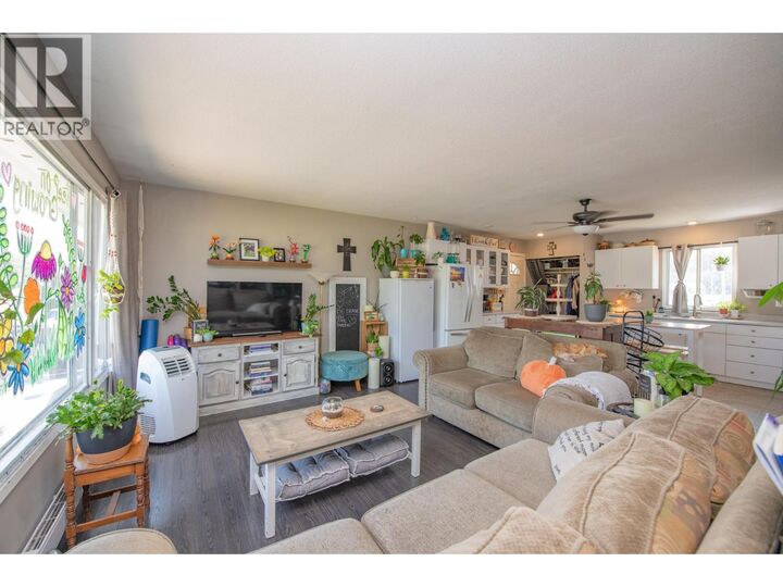 Property Photo: 3313 Belaire Drive BC V0E 1B0
