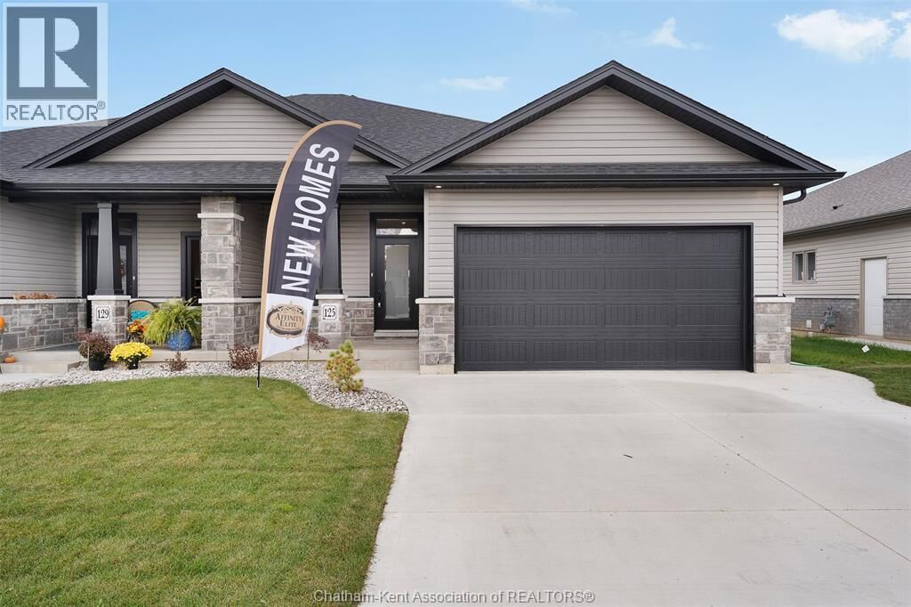 Property Photo:  105 Brighton Place  ON N7L 0G7 