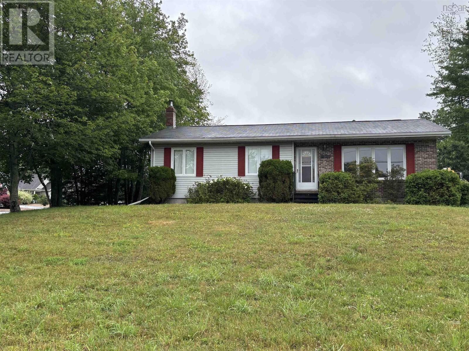 Property Photo: 264 Hollingsworth Drive NS B4V 3V2