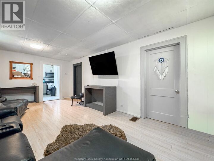 Property Photo: 1037 Howard Ave ON N9A 1S6