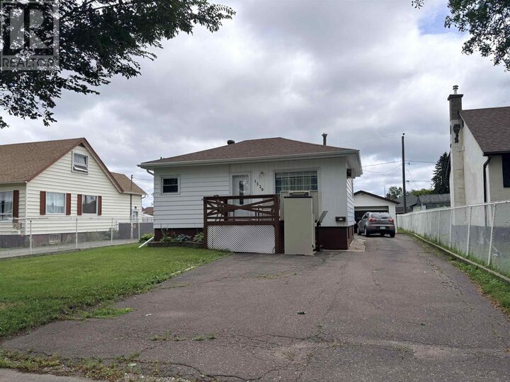 Property Photo:  1320 Wallbridge Ave  ON P7E 3K8 