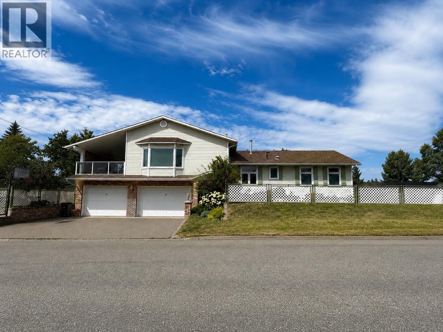 Property Photo: 785 Irwin Street BC V2M 2X6