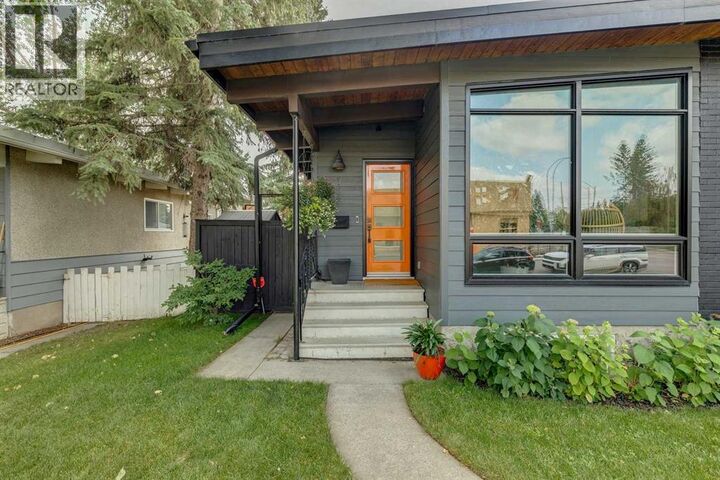 Property Photo: 735 53 Avenue Southwest AB T2V 0C4