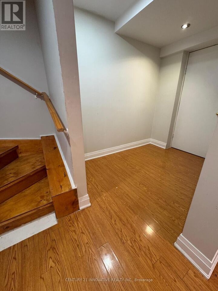 Property Photo:  3674 Freeman Terrace  ON L5M 6Z3 