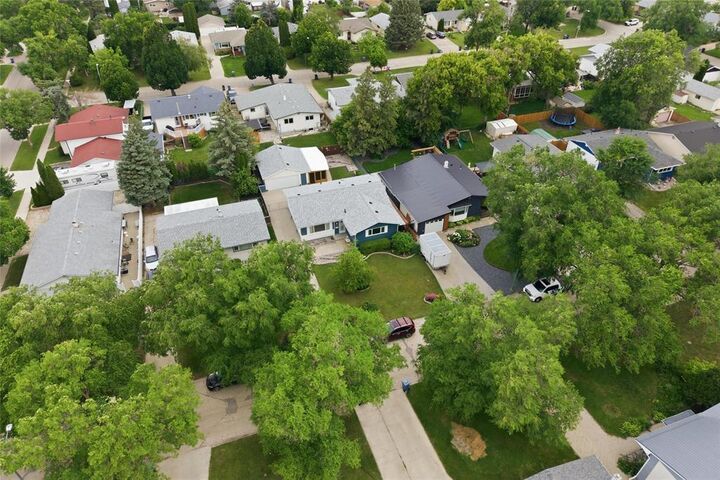 Photo de la propriété:  116 Roselawn Bay  MB R2G 1W6 