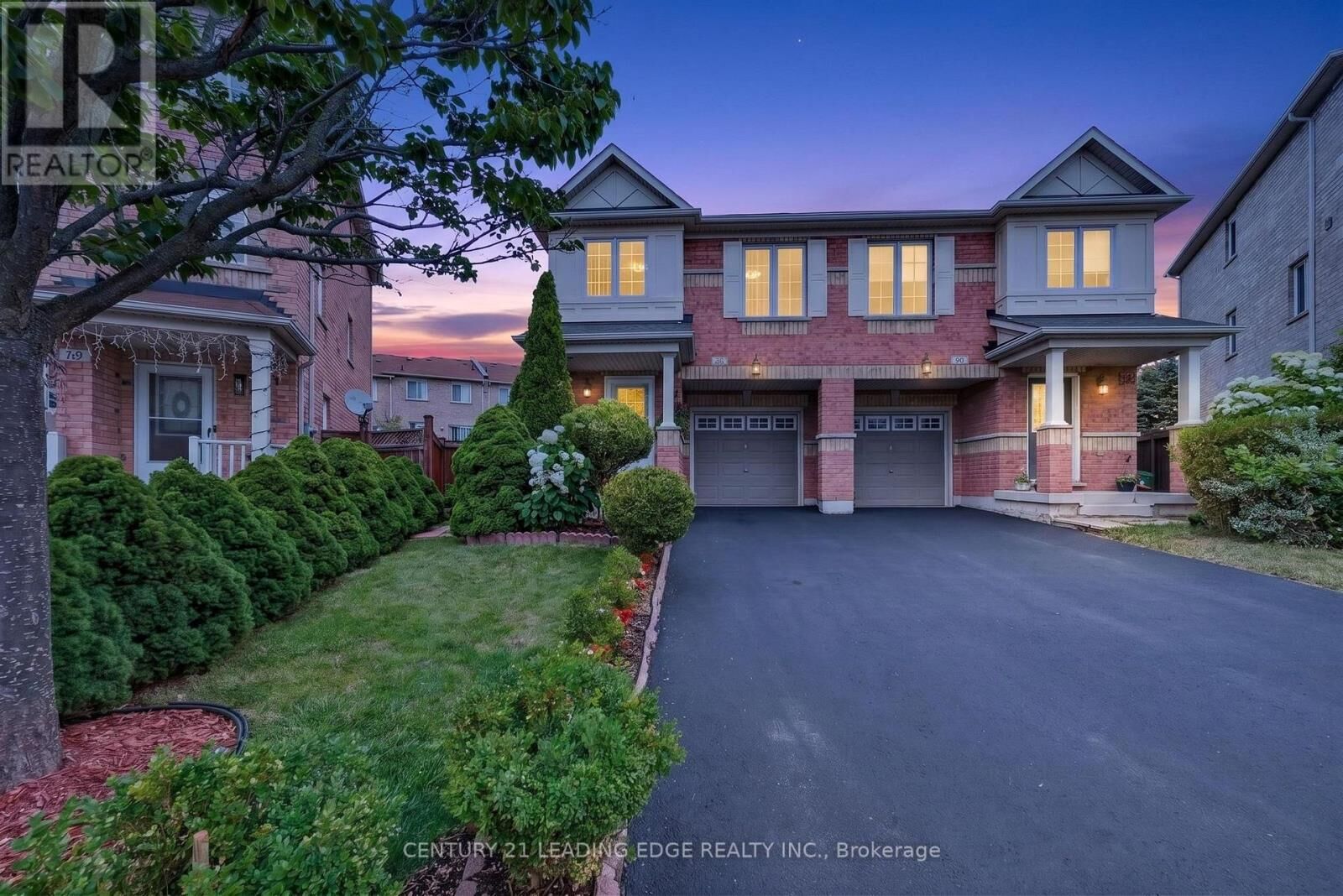 Property Photo: 63 Wilkes Crescent ON M1L 0B4