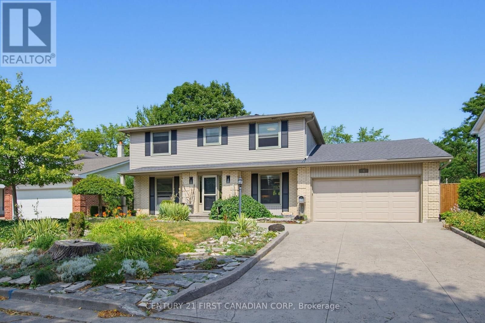Property Photo: 8 Meredine Crescent East ON N5X 1G5