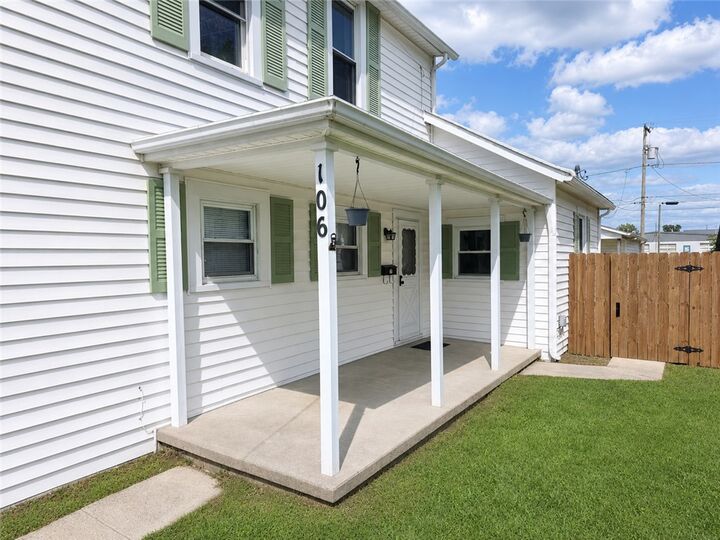 Property Photo: 106 Snyder Street OH 45504