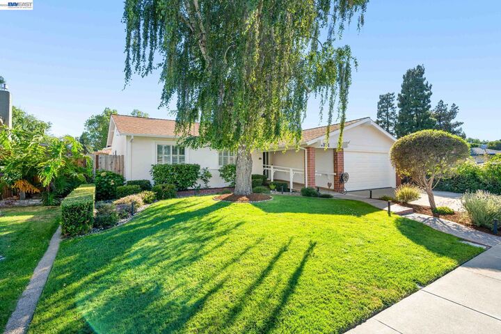 Property Photo:  34351 Newton Ct  CA 94555 