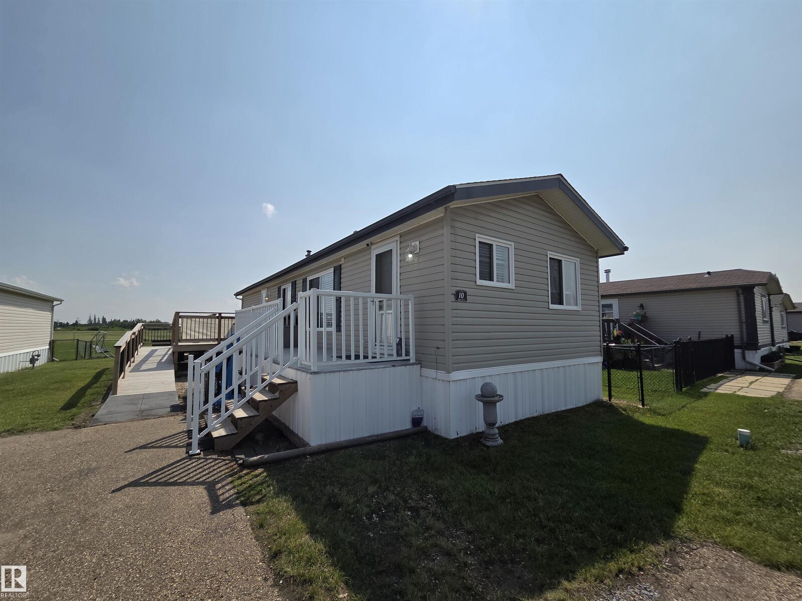 Property Photo:  10 Midland Road  AB T0C 1Z0 
