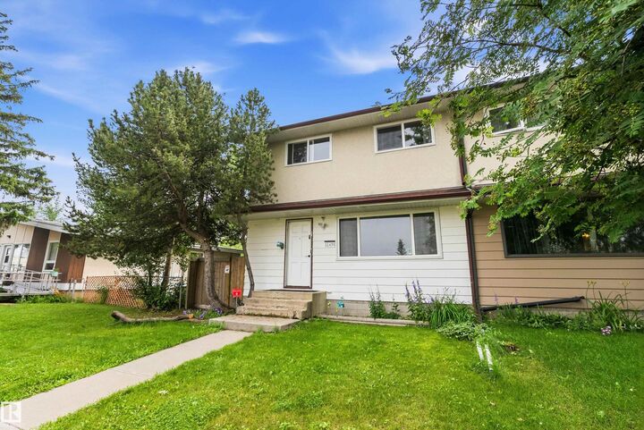 Property Photo: 11439 39 Avenue NW AB T6J 0M5