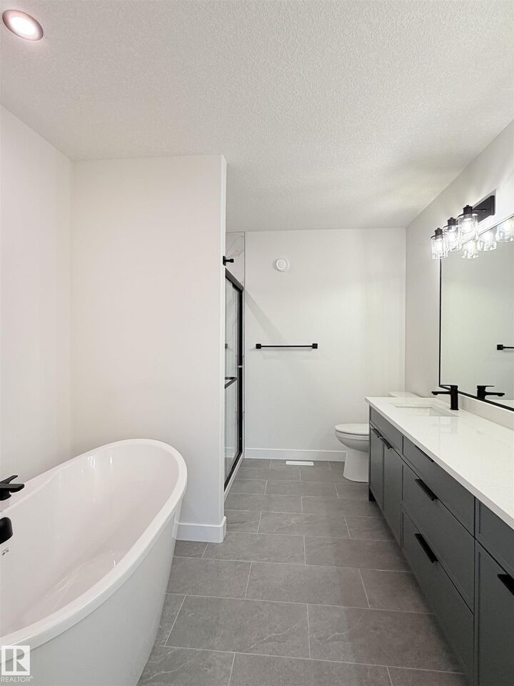 Property Photo:  3150 Magpie Way NW  AB T5S 0K8 