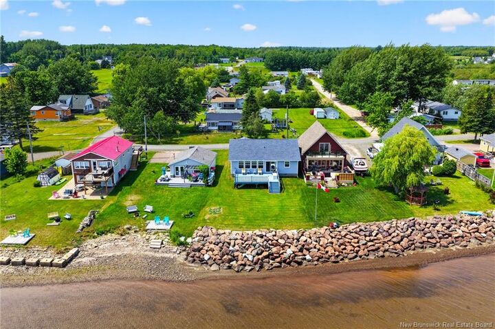 Property Photo:  6 De La Mer Boulevard  NB E4R 2L9 