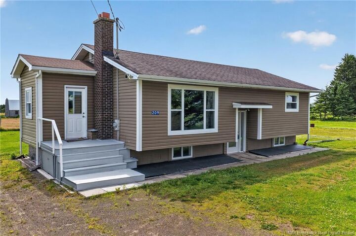 Property Photo:  209 Chemin Des Dallaire  NB E4S 1S2 