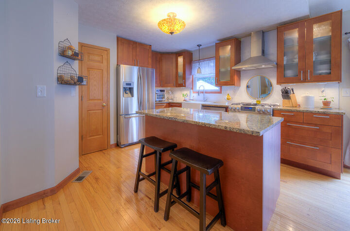 Property Photo:  7947 Nature Way  KY 40218 