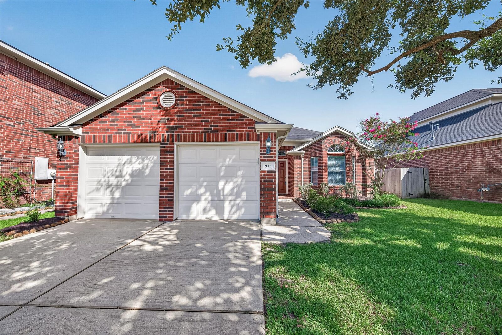 Property Photo:  911 Osprey Pass  TX 77494 