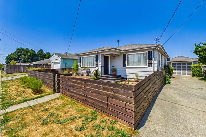 Property Photo:  2423 18th Street  CA 95501 