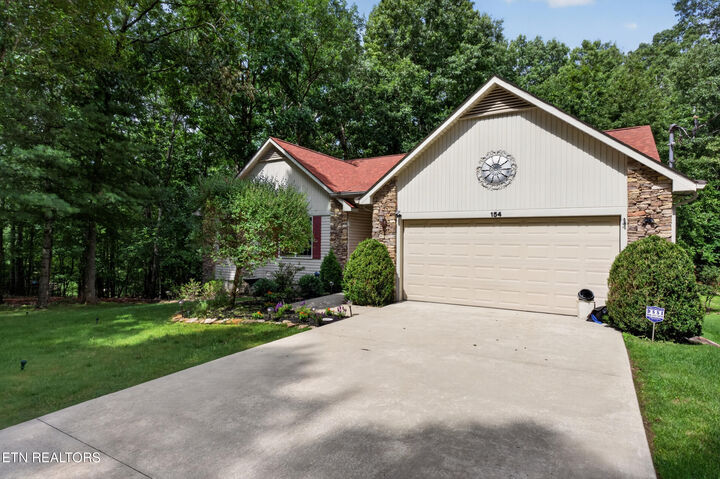 Property Photo:  154 Glenwood Drive  TN 38558 