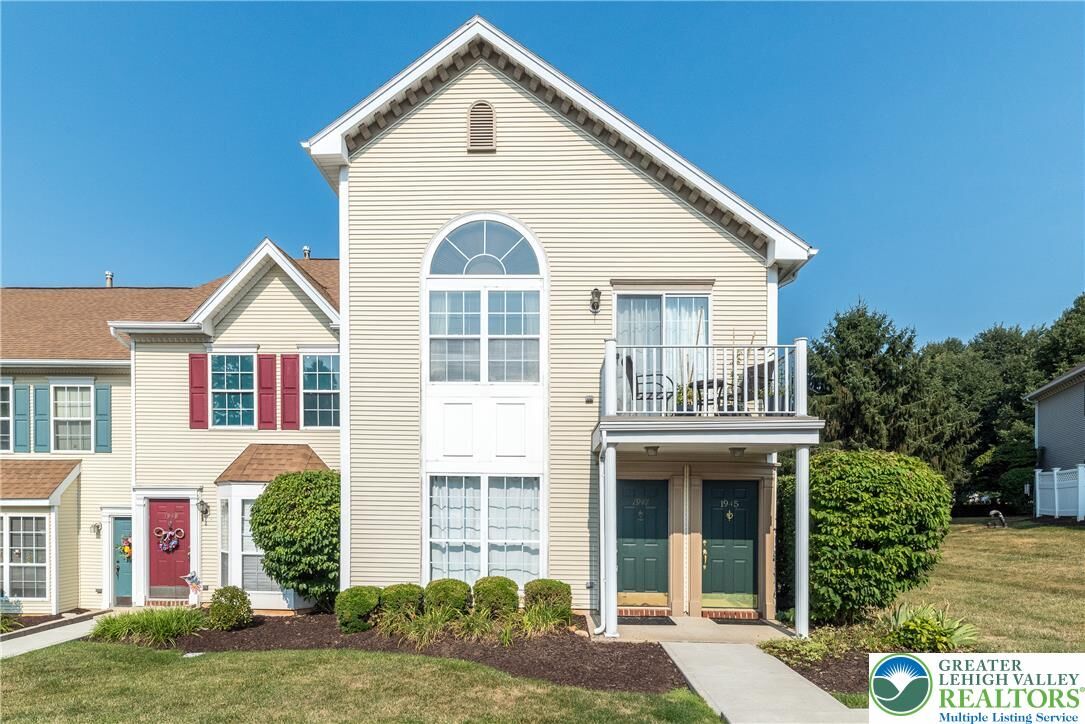 Property Photo: 1947 Willings Lane PA 18055