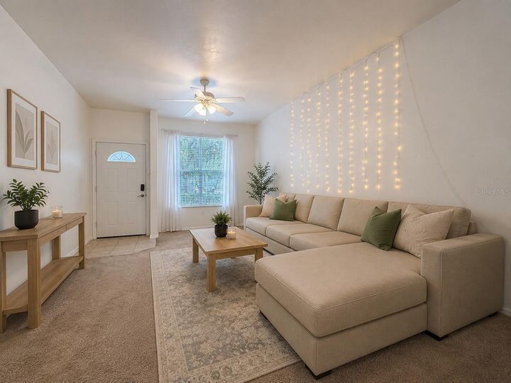 Property Photo:  3920 SW 20th Avenue 1306  FL 32607 
