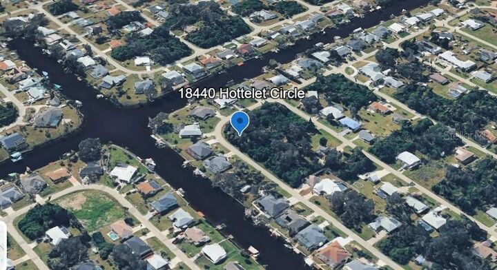 Property Photo:  18440 Hottelet Circle  FL 33948 