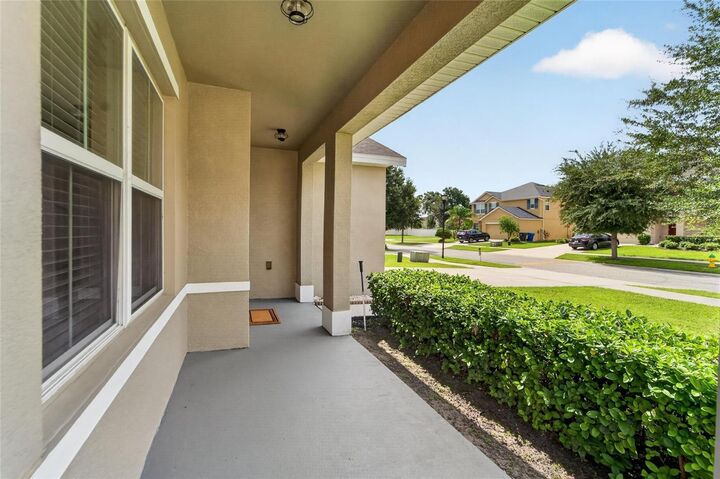 Property Photo:  9637 Troncais Circle  FL 33592 