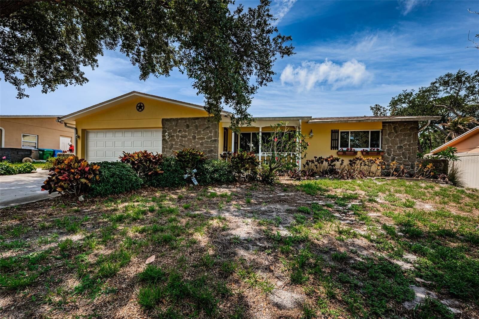 Property Photo:  13940 87th Avenue  FL 33776 