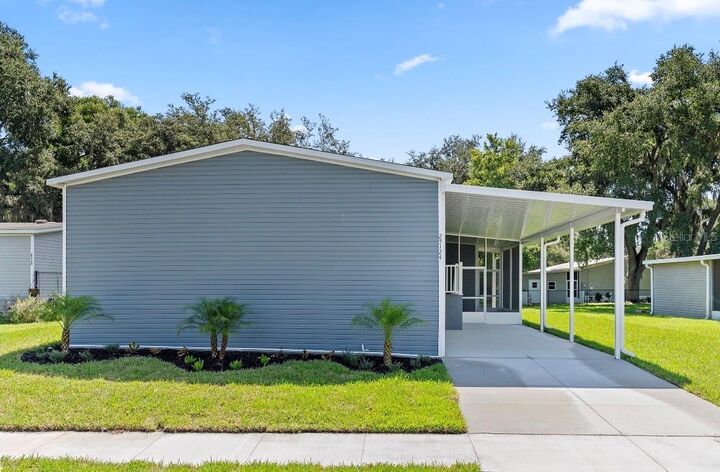 Property Photo:  25124 Huckleberry Way  FL 34705 