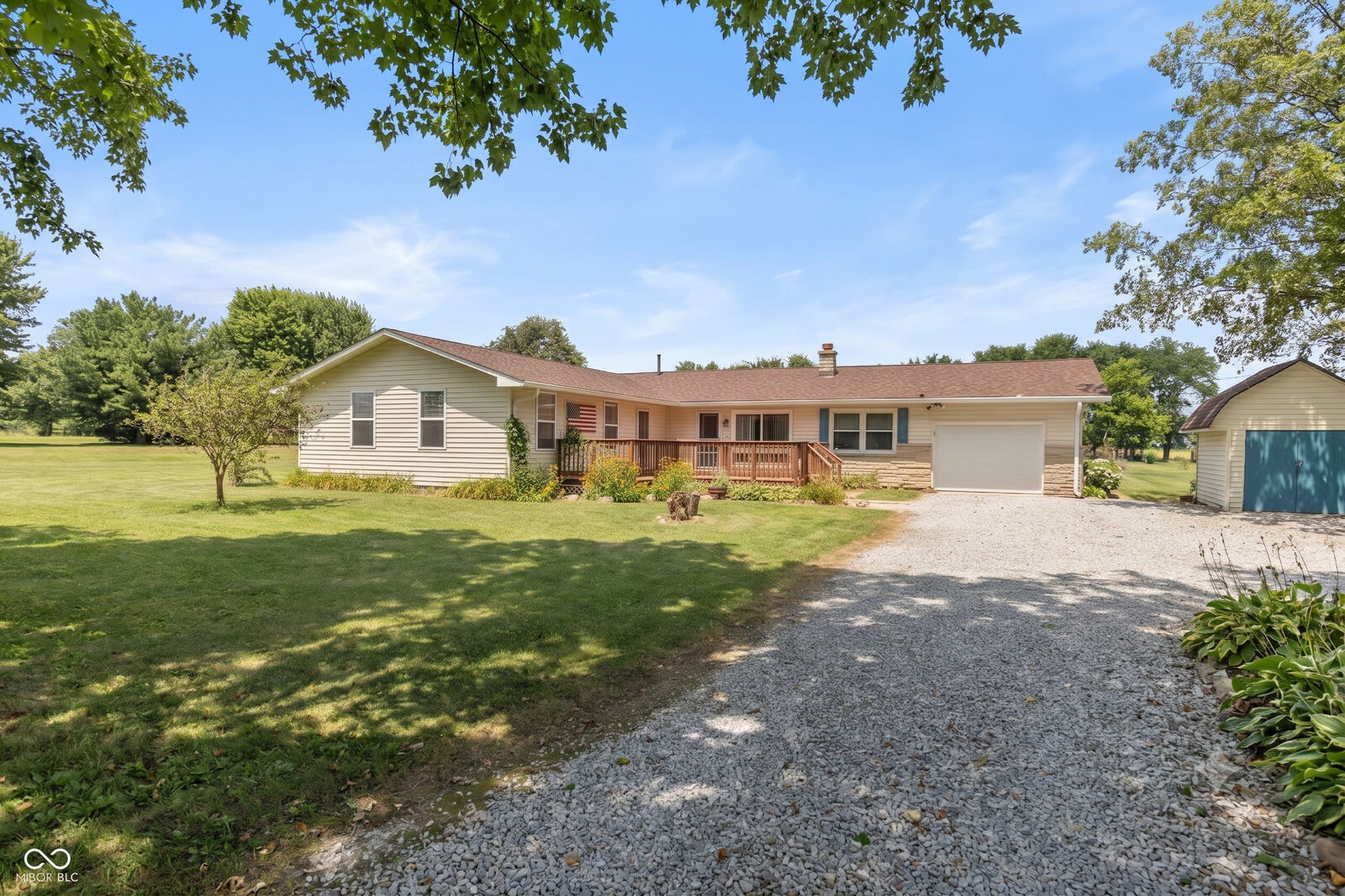 Property Photo: 1268 W 100 N IN 46131
