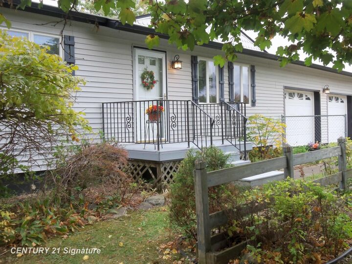 Property Photo:  5127 Arbor Lane  MI 48506 