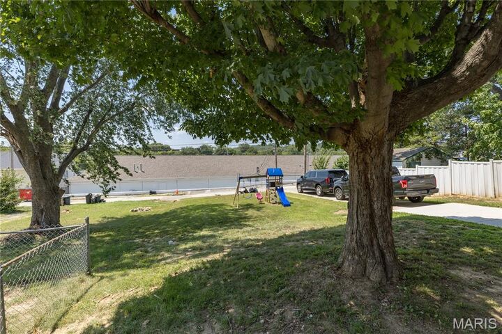 Property Photo: 1007 Lindsay Avenue MO 63019