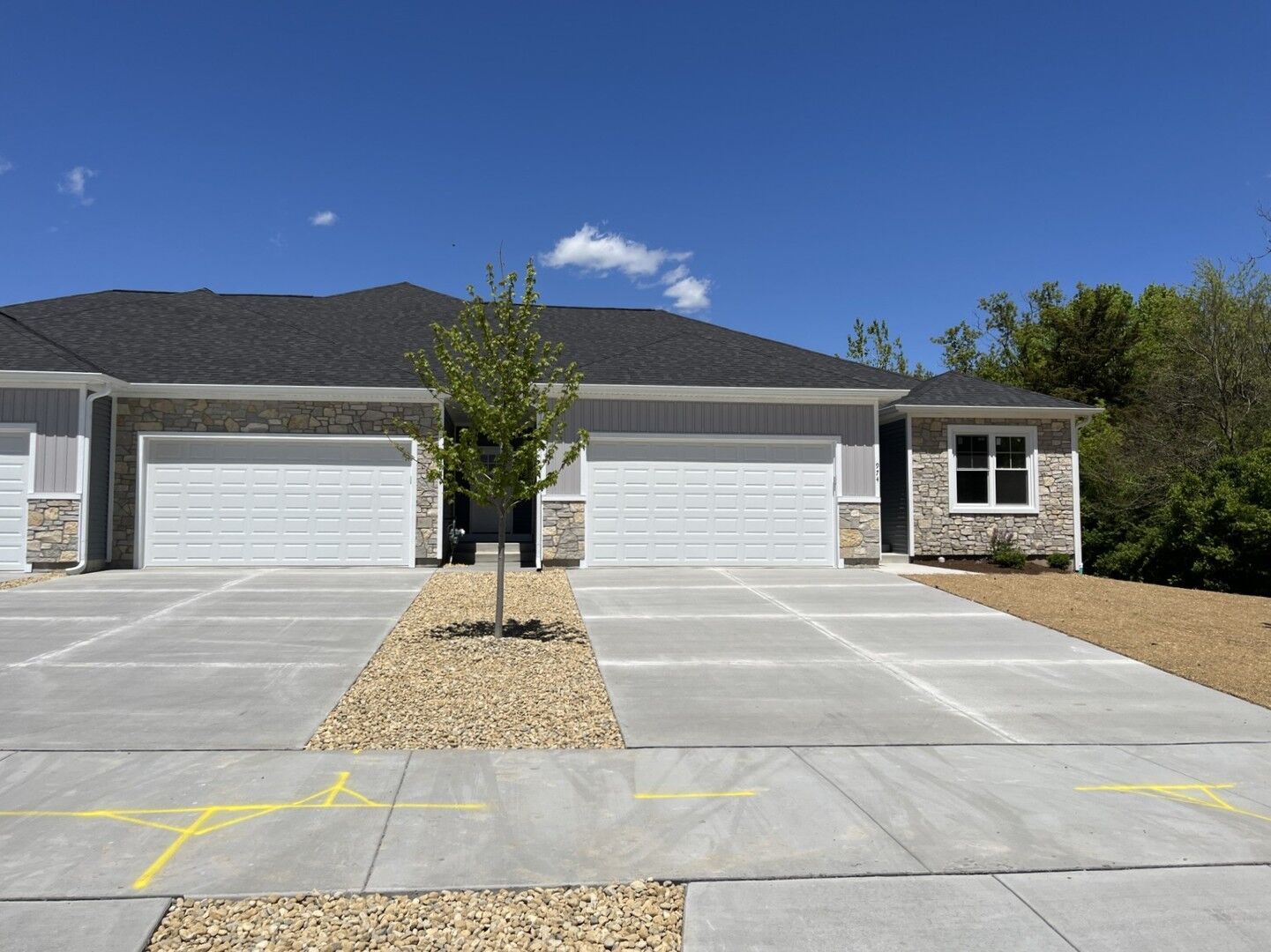 Property Photo:  974 Meadow Lane  IL 60152 
