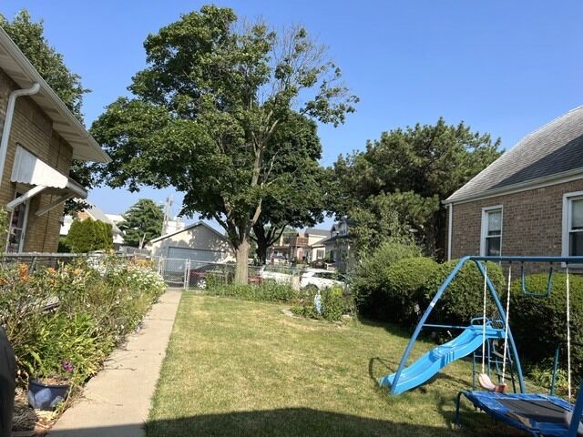 Property Photo:  3006 N Natoma Avenue  IL 60634 