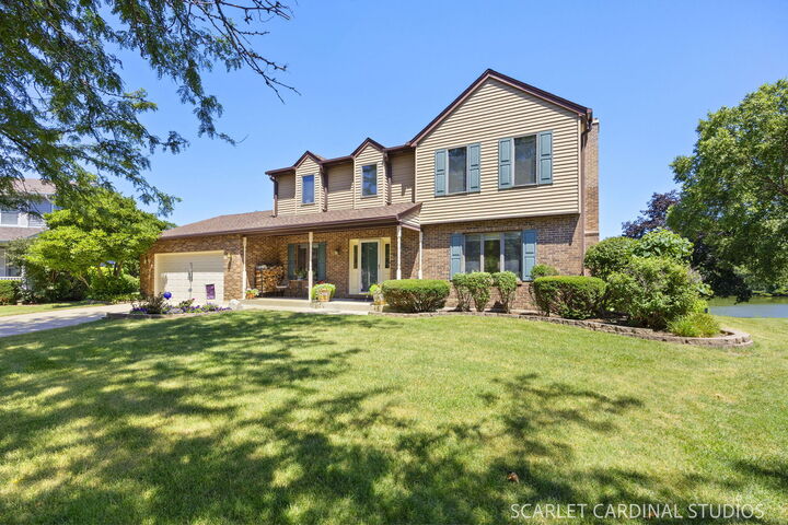 Property Photo: 36 Crofton Court IL 60543