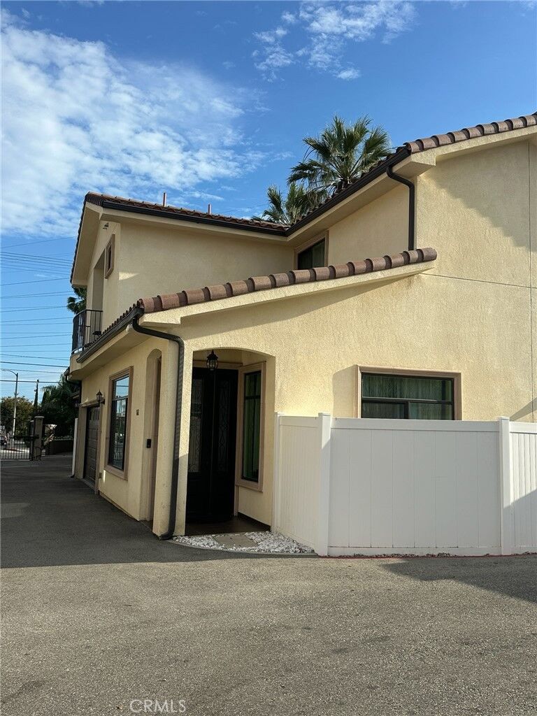 Property Photo:  7611 Lilly Way  CA 91605 