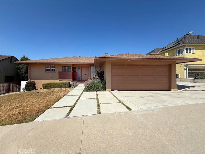 Property Photo:  5129 Brea Crest  CA 90043 