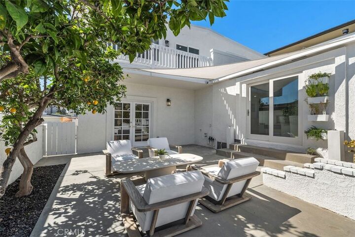 Property Photo: 233 Santa Ana CA 92663
