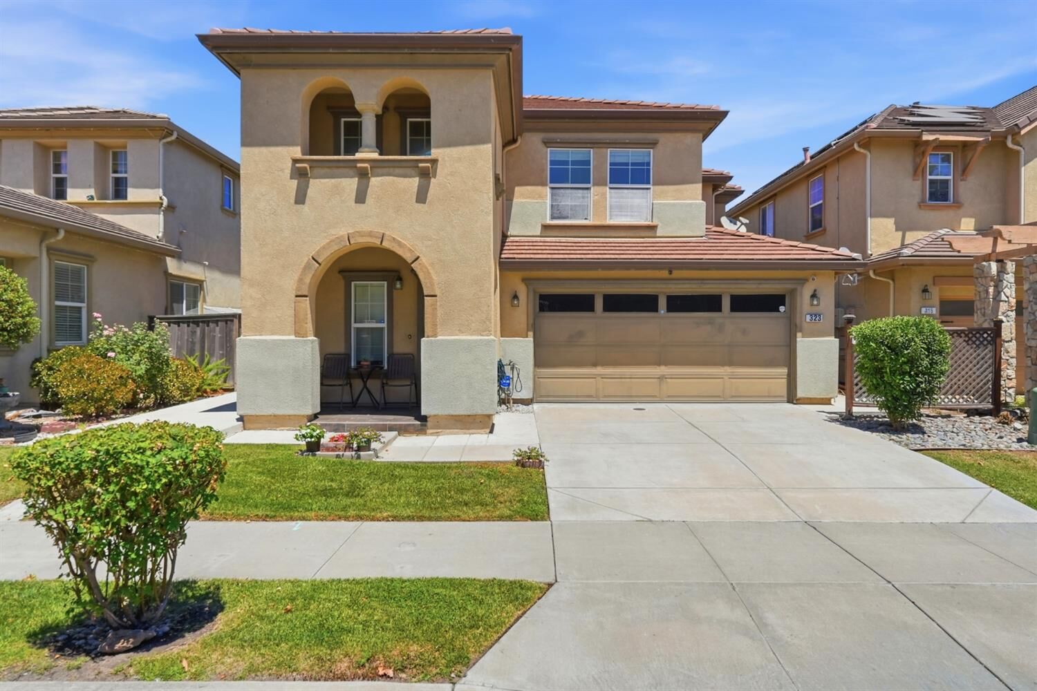 Property Photo: 323 Autumn Rain Drive CA 95330