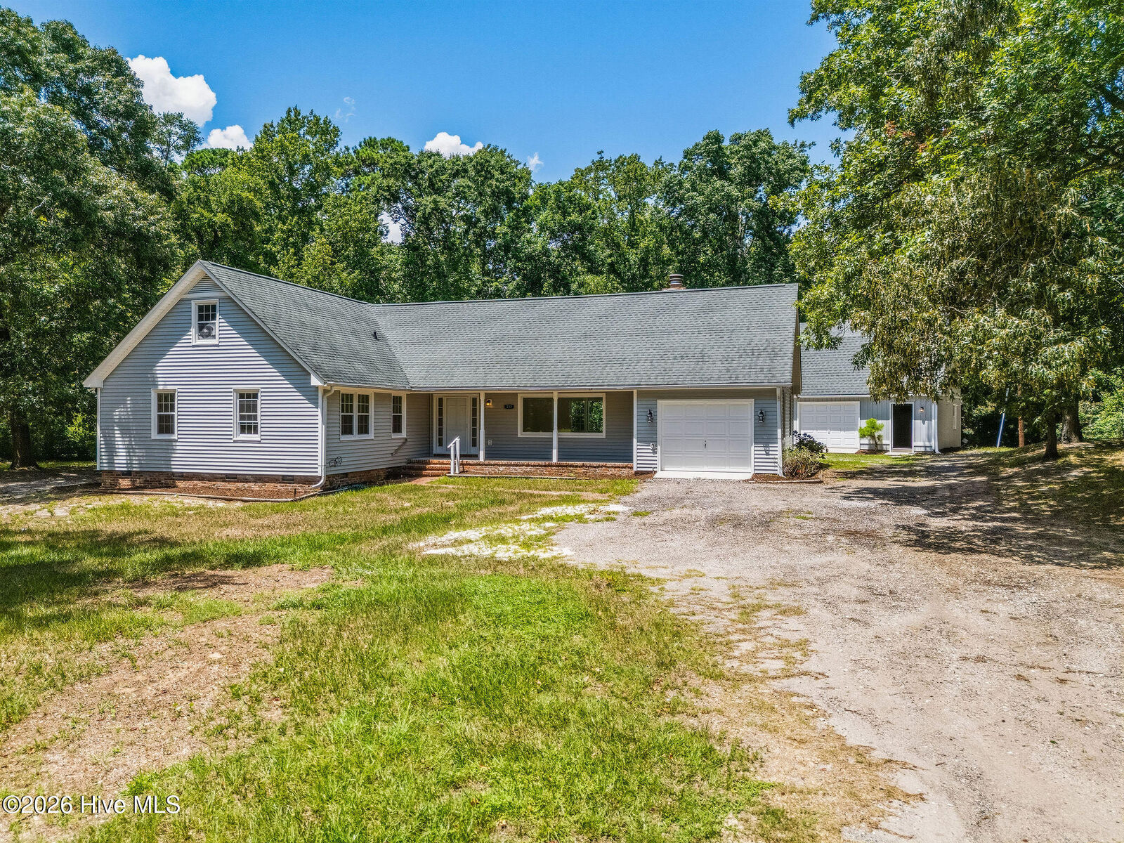 Property Photo: 114 Country Place Road NC 28409