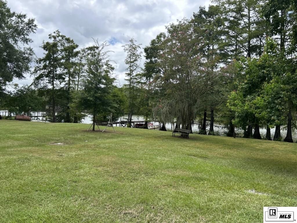Property Photo: 752 Puckett Bend Road LA 71418