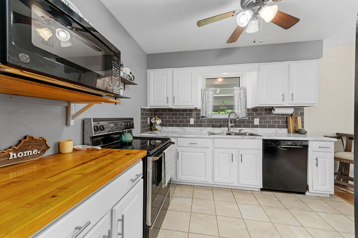 Property Photo:  414 Silverlake Avenue  KY 41018 