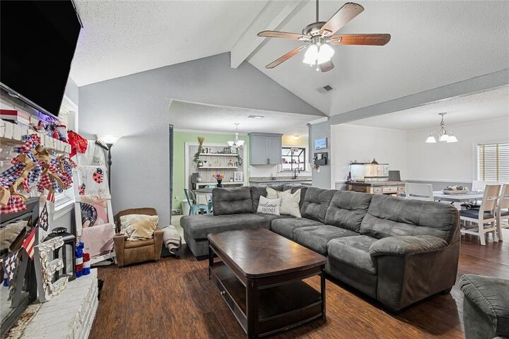 Property Photo:  211 William Drive  LA 70458 